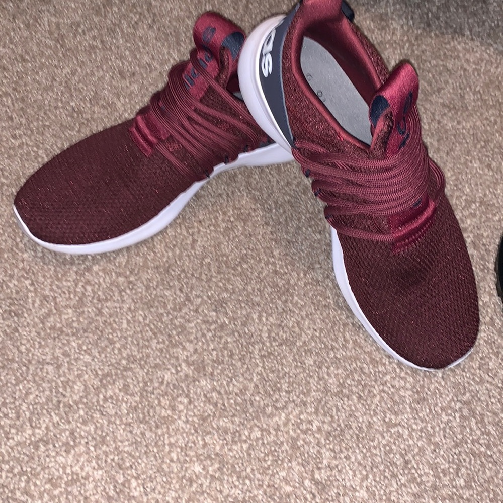 Adidas Cloud-foam shoes